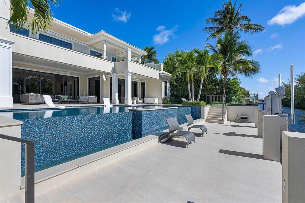 ROYAL PALM YACHT & COUNTR - Residential