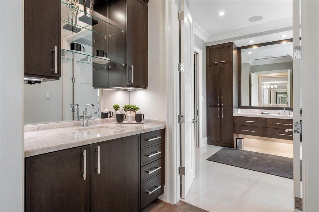 ROYAL PALM YACHT & COUNTR - Residential