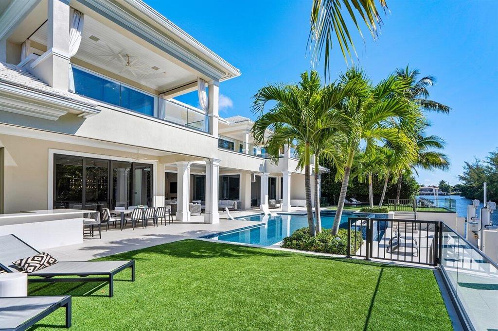 ROYAL PALM YACHT & COUNTR - Residential