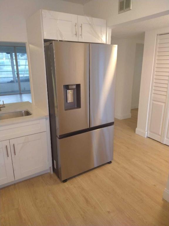 SANDS POINT CONDOMINIUM I - Residential