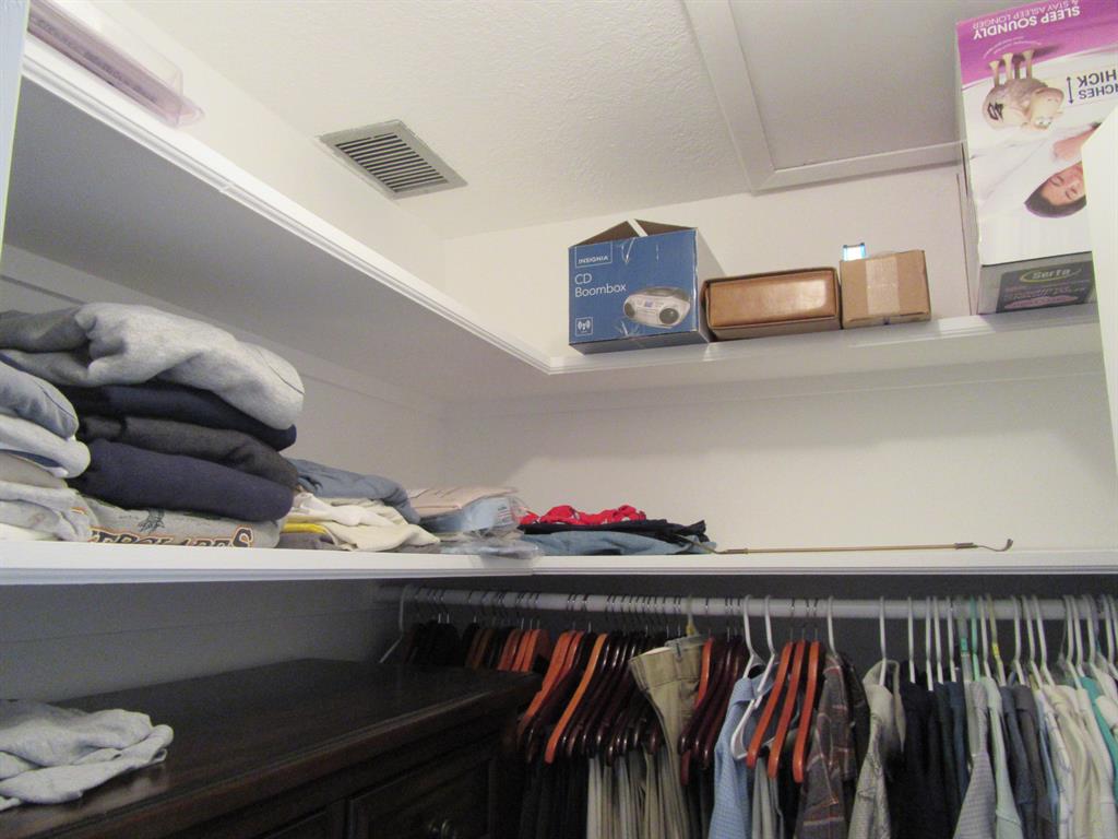 GOLDEN LAKES VILLAGE - Residential