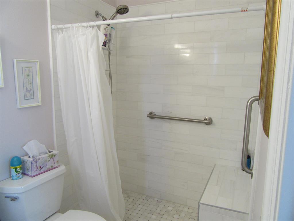 GOLDEN LAKES VILLAGE - Residential