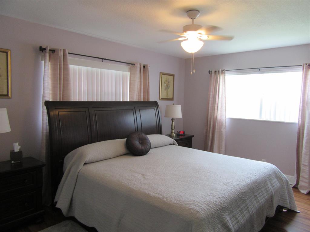 GOLDEN LAKES VILLAGE - Residential