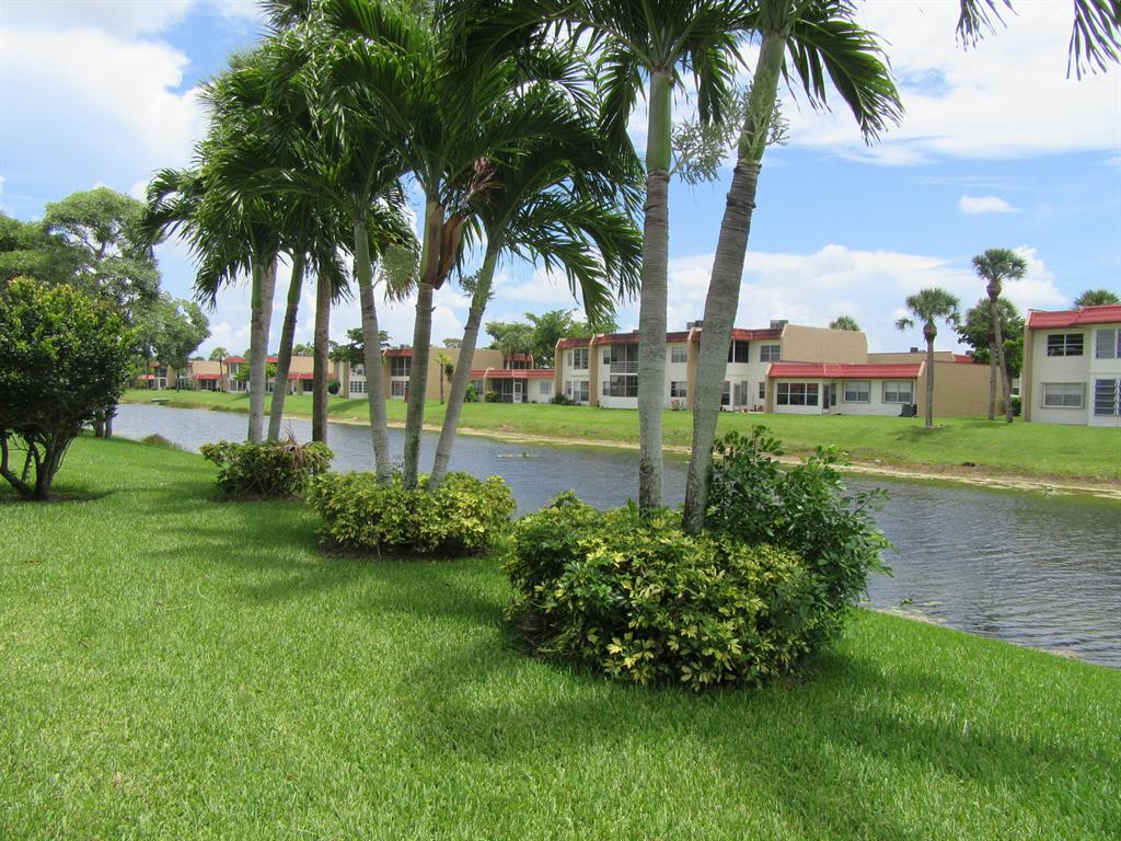 GOLDEN LAKES VILLAGE - Residential