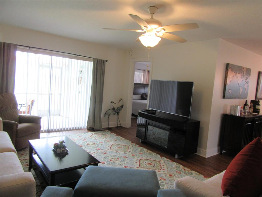 GOLDEN LAKES VILLAGE - Residential