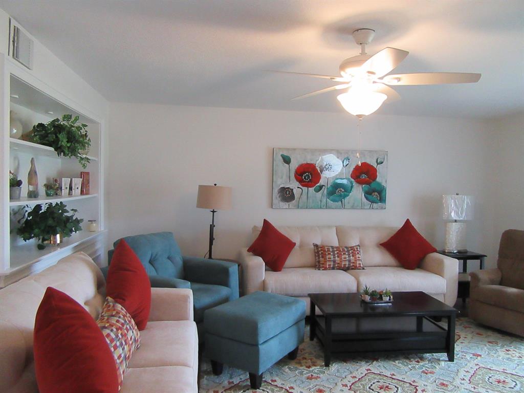 GOLDEN LAKES VILLAGE - Residential