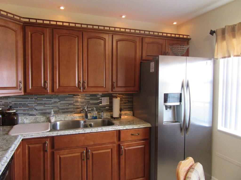 GOLDEN LAKES VILLAGE - Residential