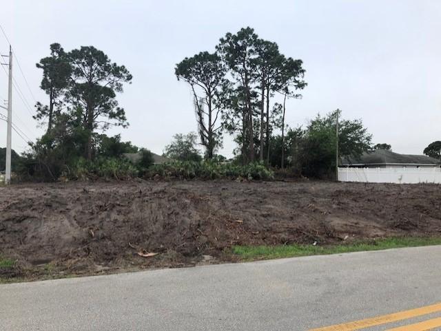 Builder model home site. Perfect lot for a model house or Dream home. Beautiful Over Sized corner Lot. Many new homes in the street. Lot is cleared and ready for your new home.