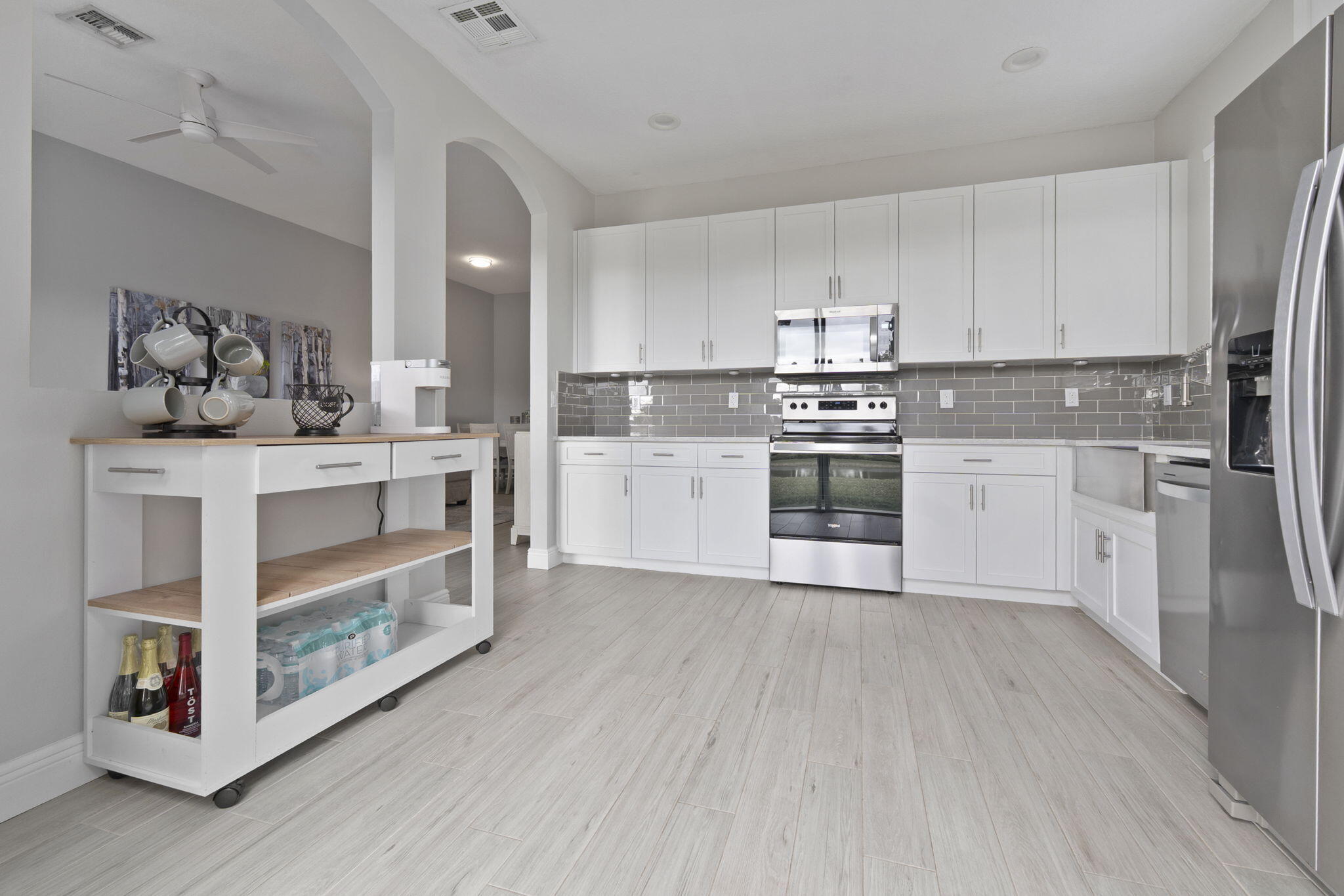 10971 SW DUNHILL Court, Port St Lucie, FL, 34987/$339,900 4 10971 SW DUNHILL Court