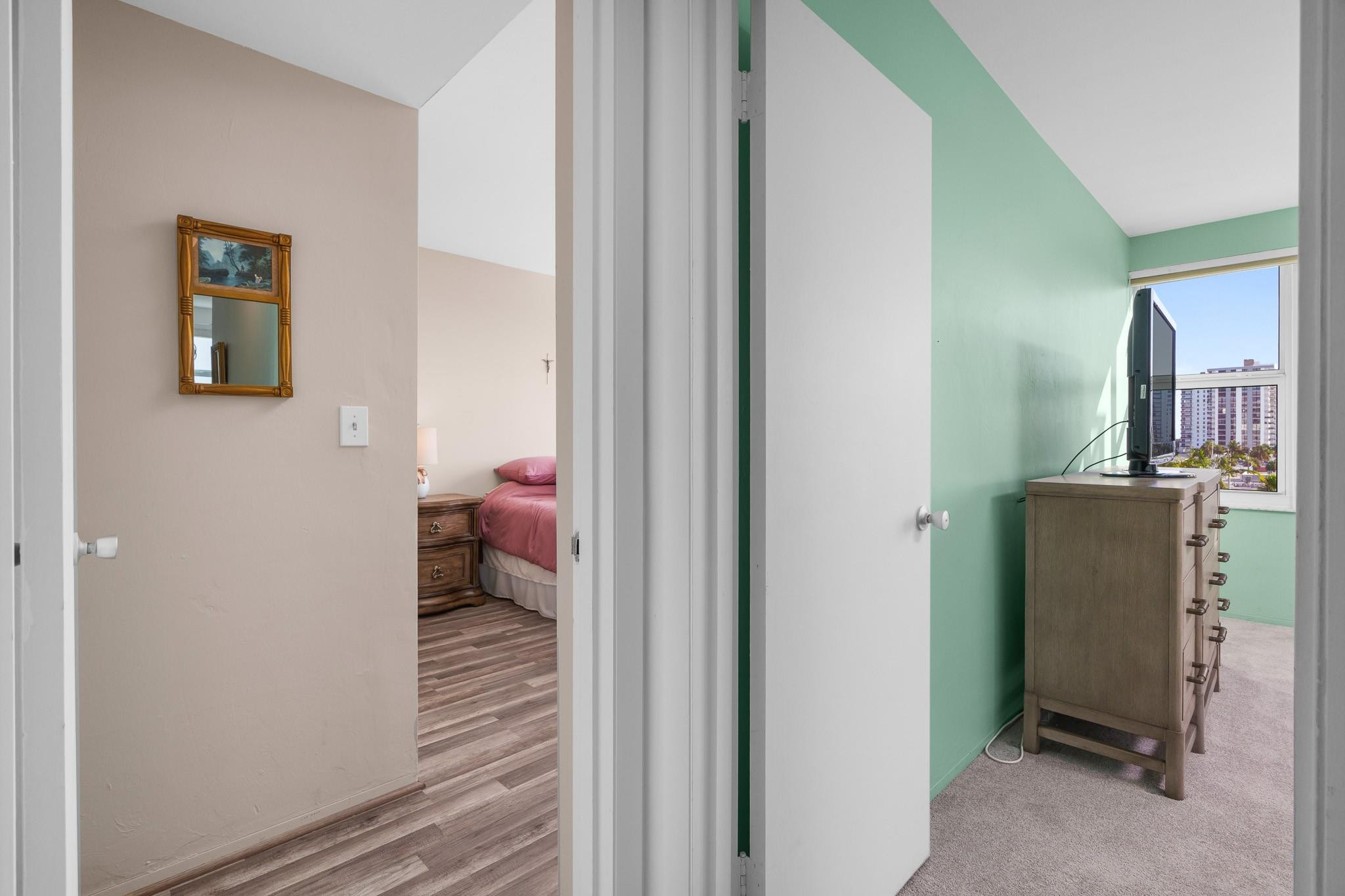 Coral Ridge Towers South - Residential