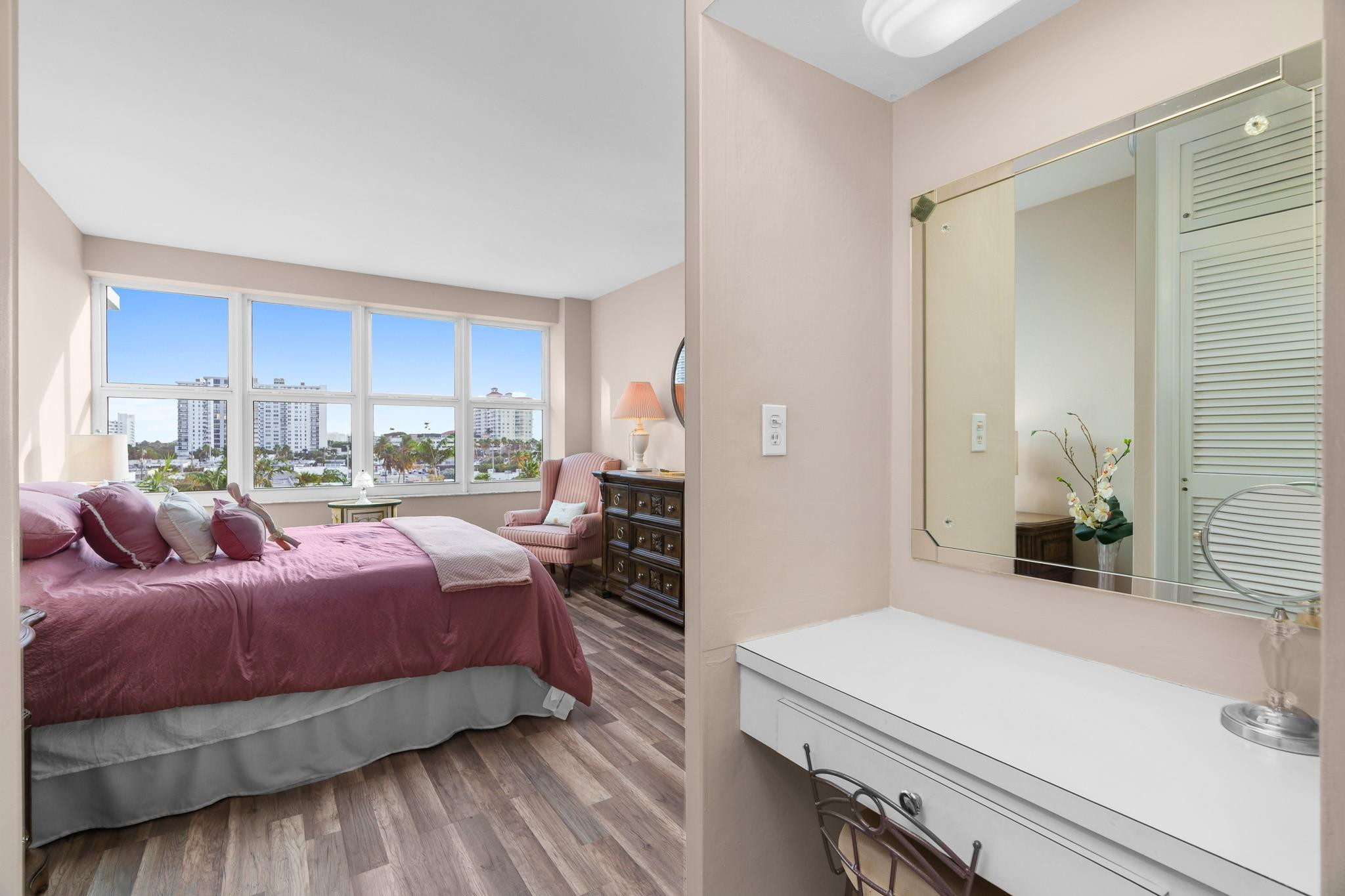 Coral Ridge Towers South - Residential