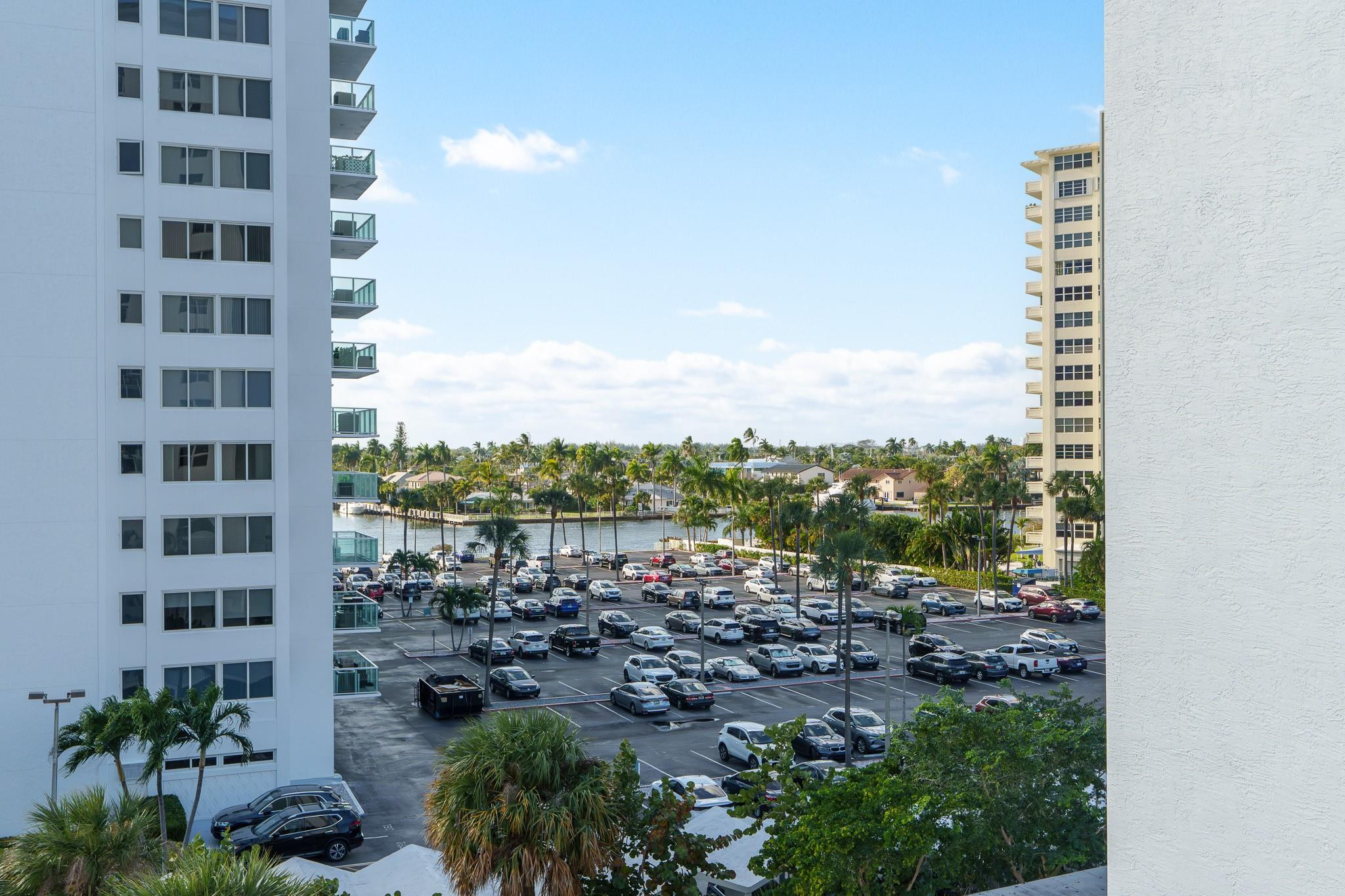 Coral Ridge Towers South - Residential