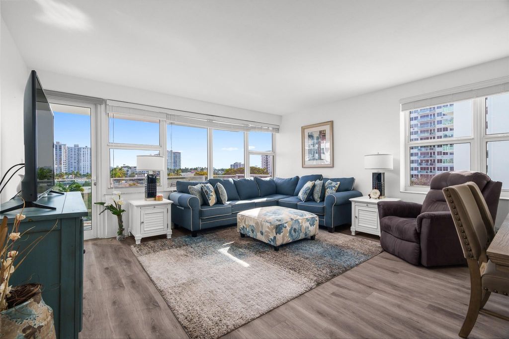 Photo of 3333 NE 34th Street #522, Fort Lauderdale, FL 33308 (MLS # F10546474)