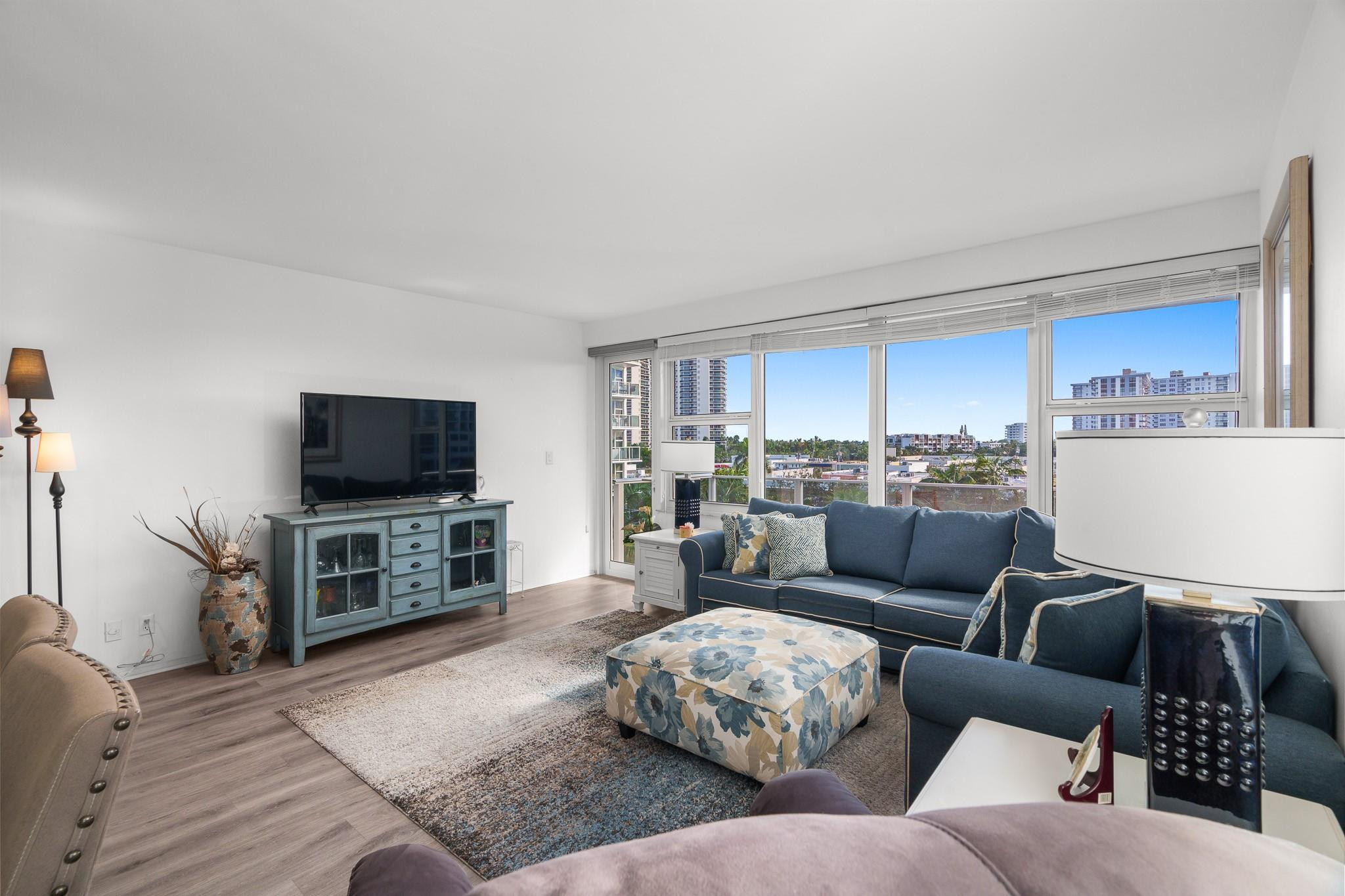 Coral Ridge Towers South - Residential