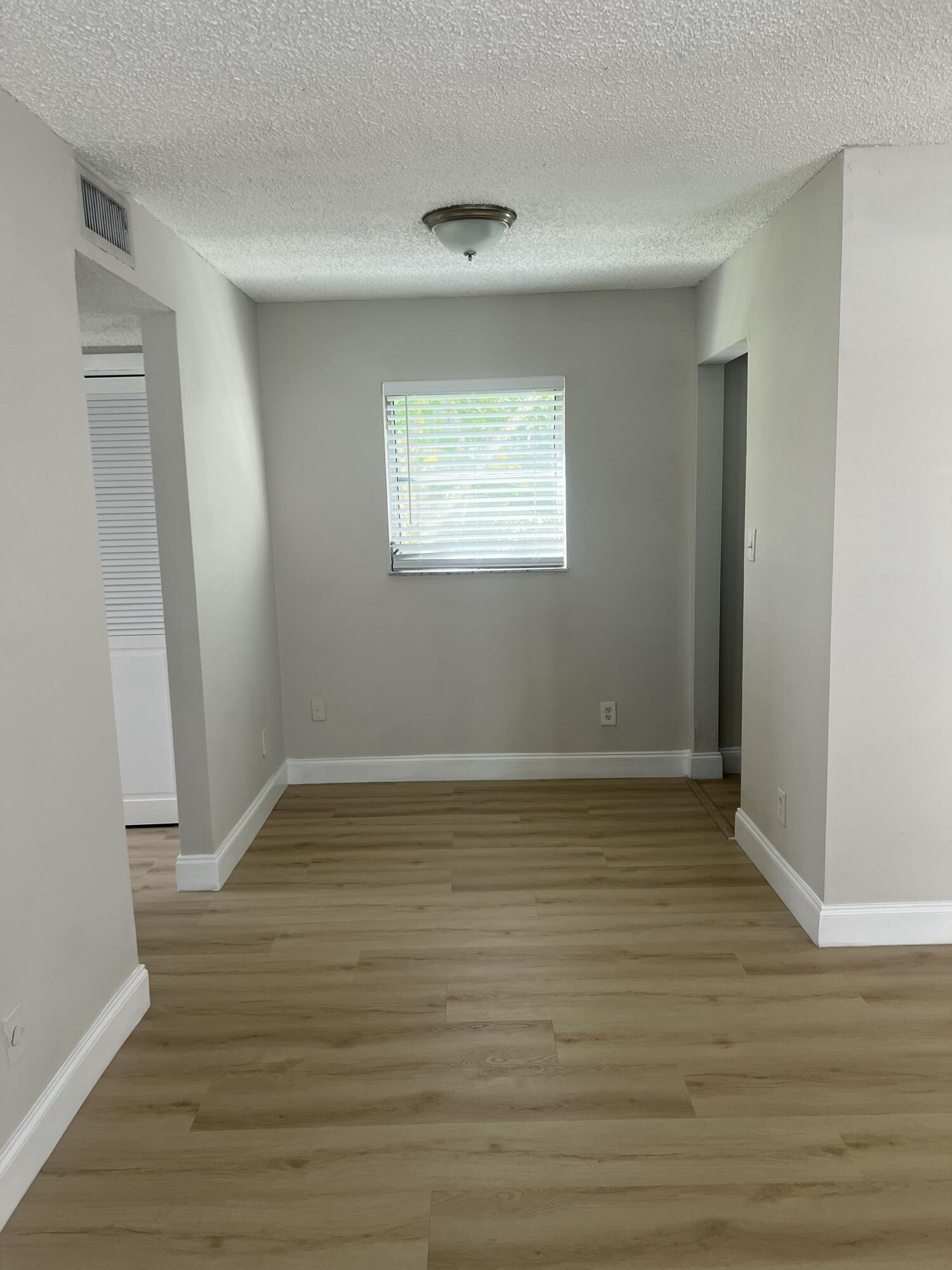 DELRAY MNR - Residential Lease