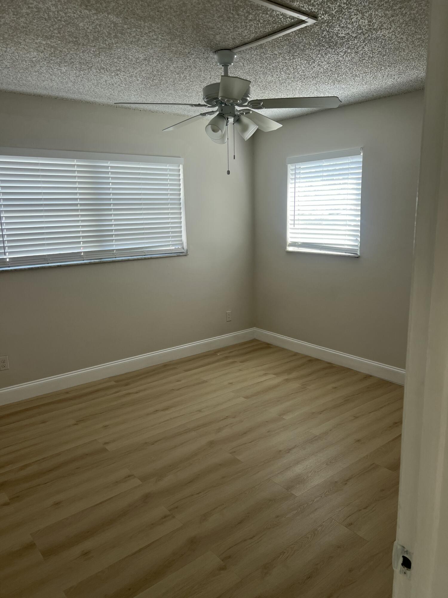 DELRAY MNR - Residential Lease