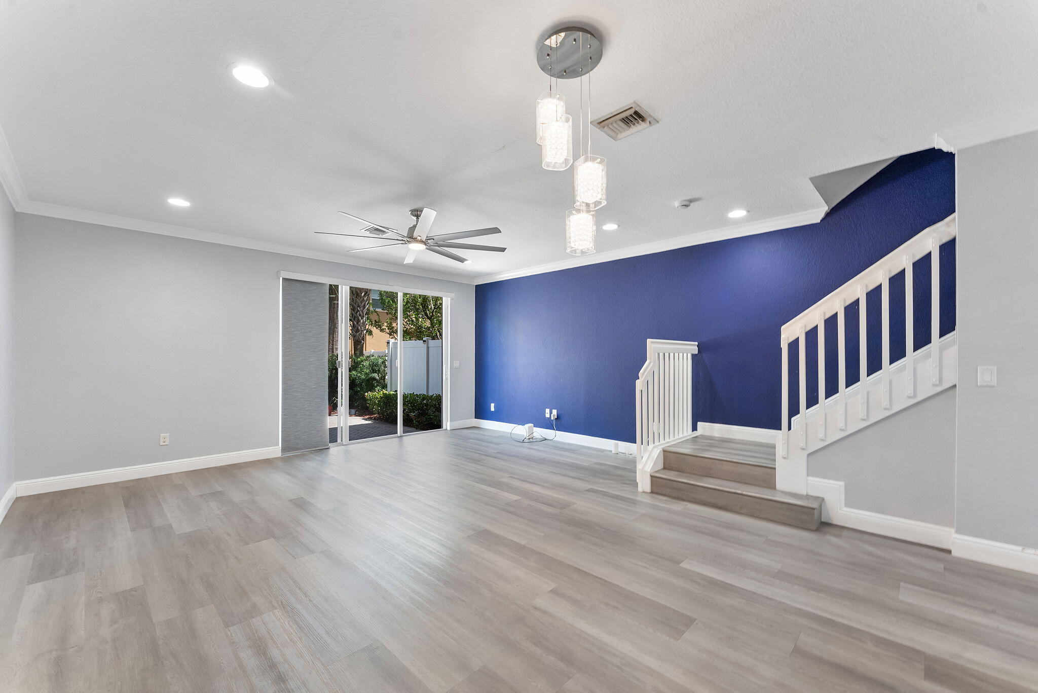 COLONY RESERVE AT LAKE WORTH - Residential