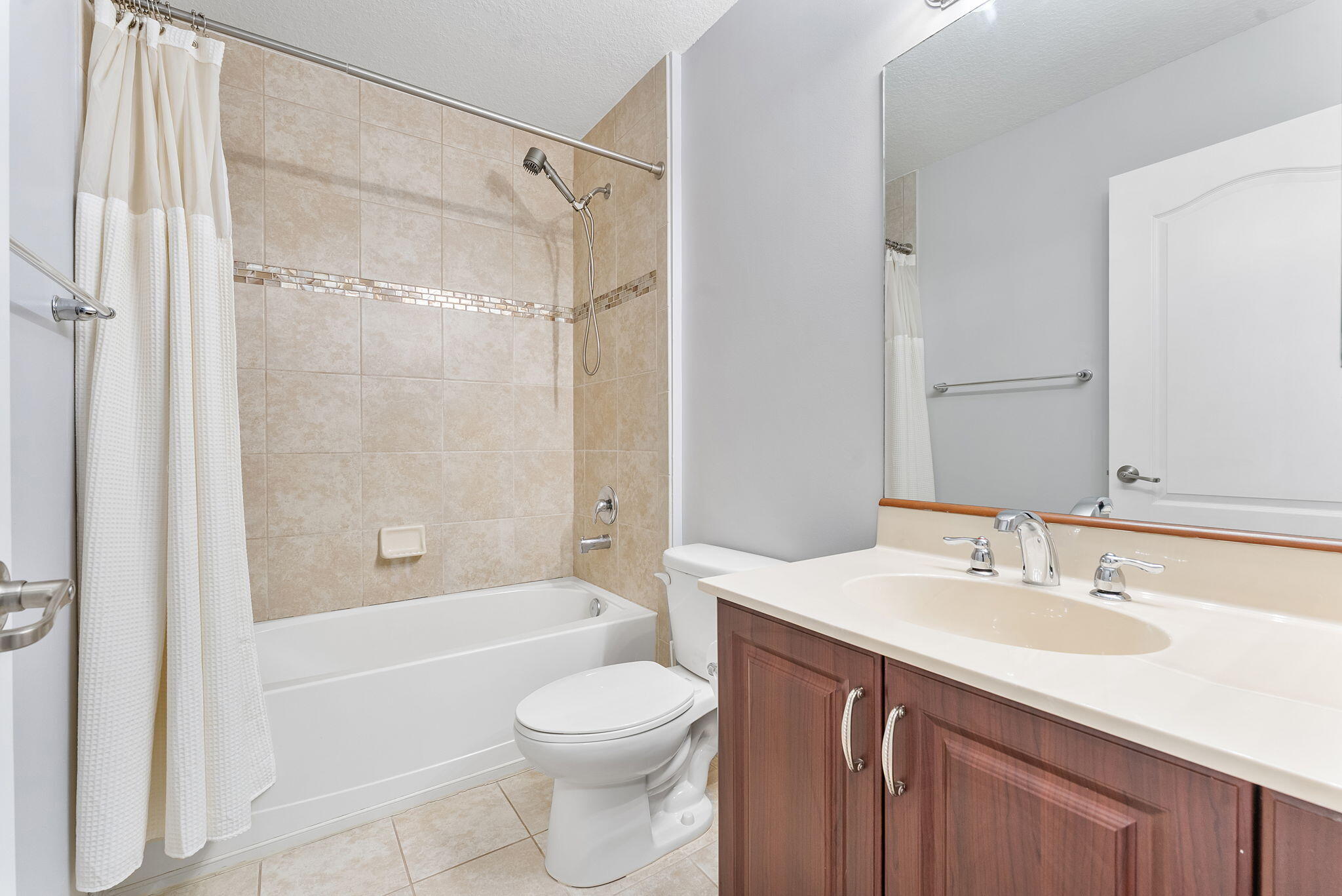 COLONY RESERVE AT LAKE WORTH - Residential
