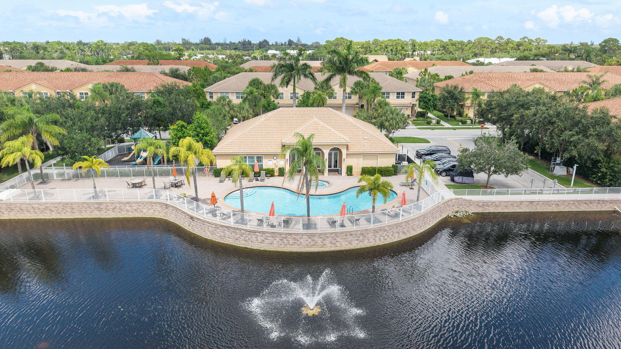 COLONY RESERVE AT LAKE WORTH - Residential