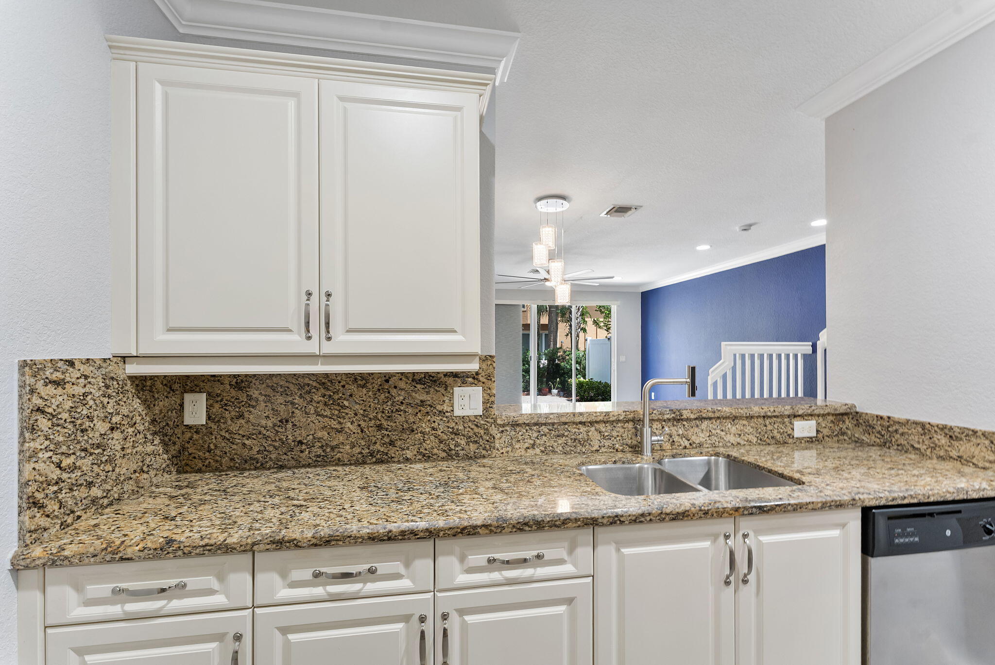 COLONY RESERVE AT LAKE WORTH - Residential