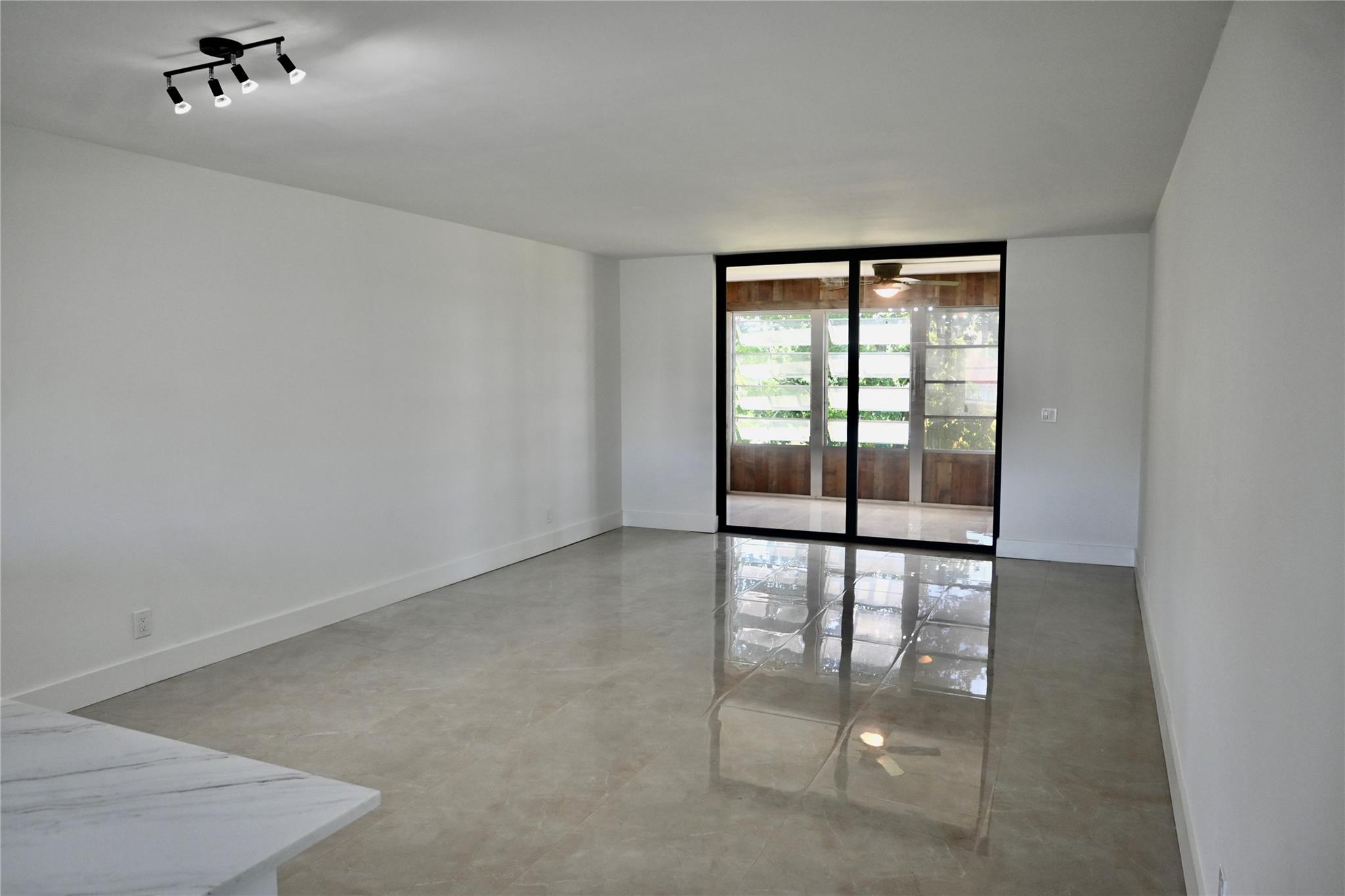 VILLAGES OF ORIOLE DEAUVI - Residential