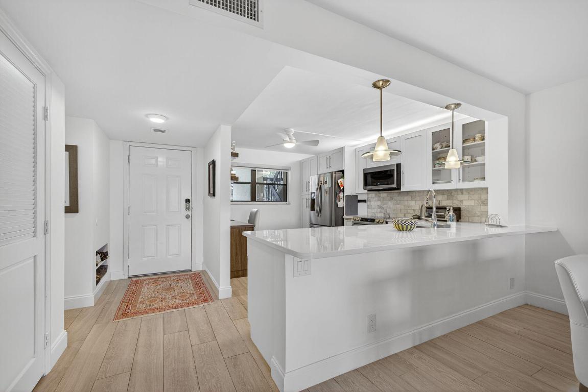 BRIARWOOD CONDO - Residential