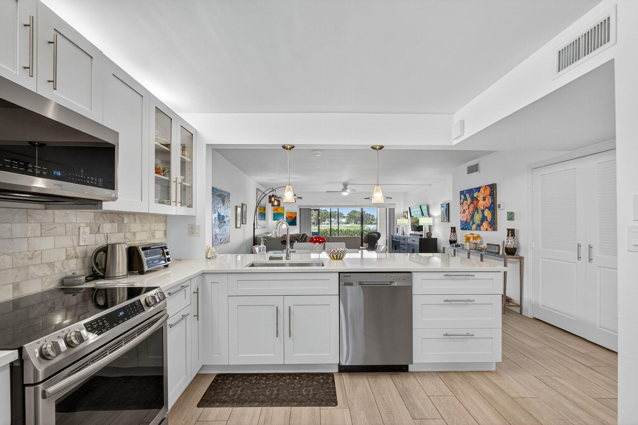 BRIARWOOD CONDO - Residential