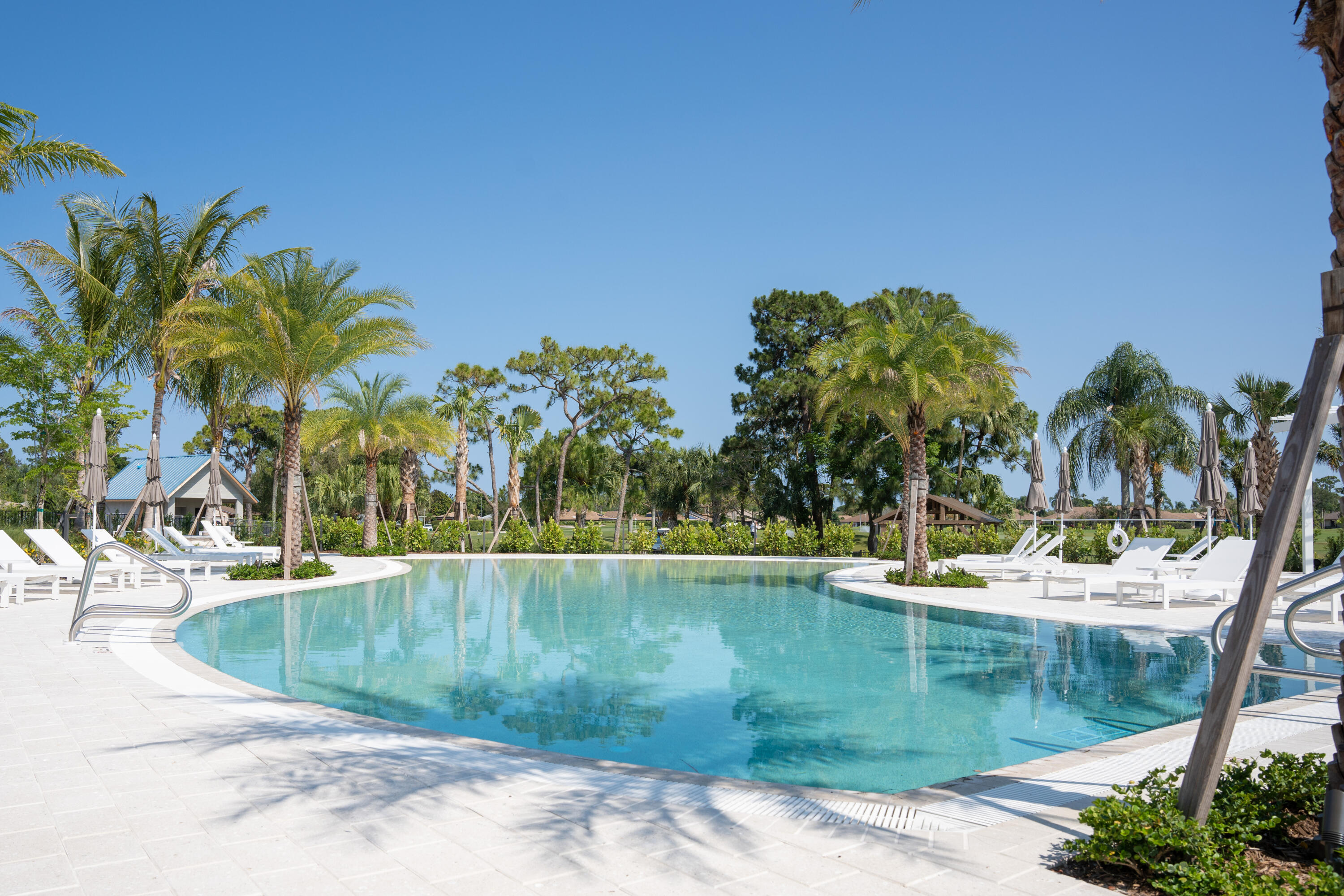 BRIARWOOD CONDO - Residential