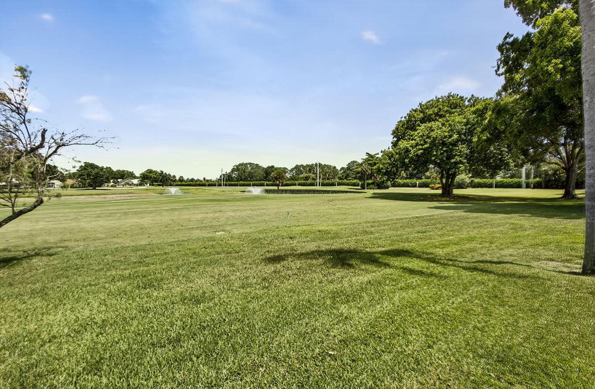 BRIARWOOD CONDO - Residential