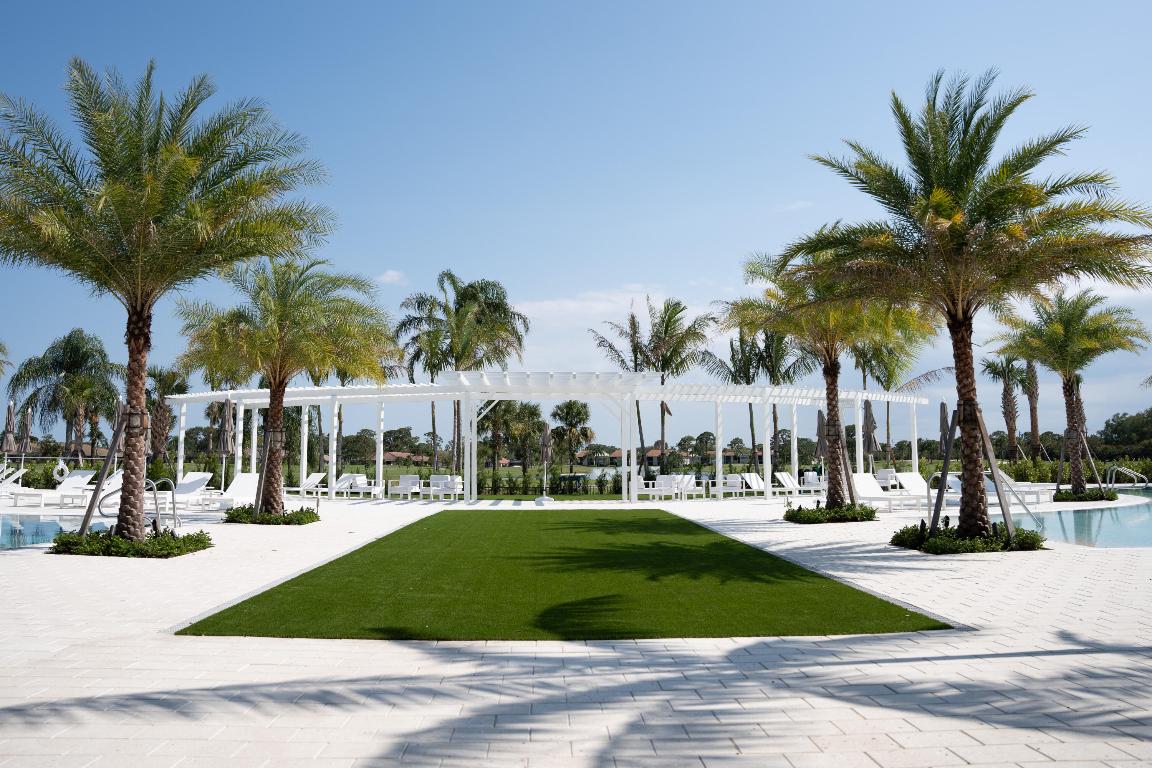 BRIARWOOD CONDO - Residential