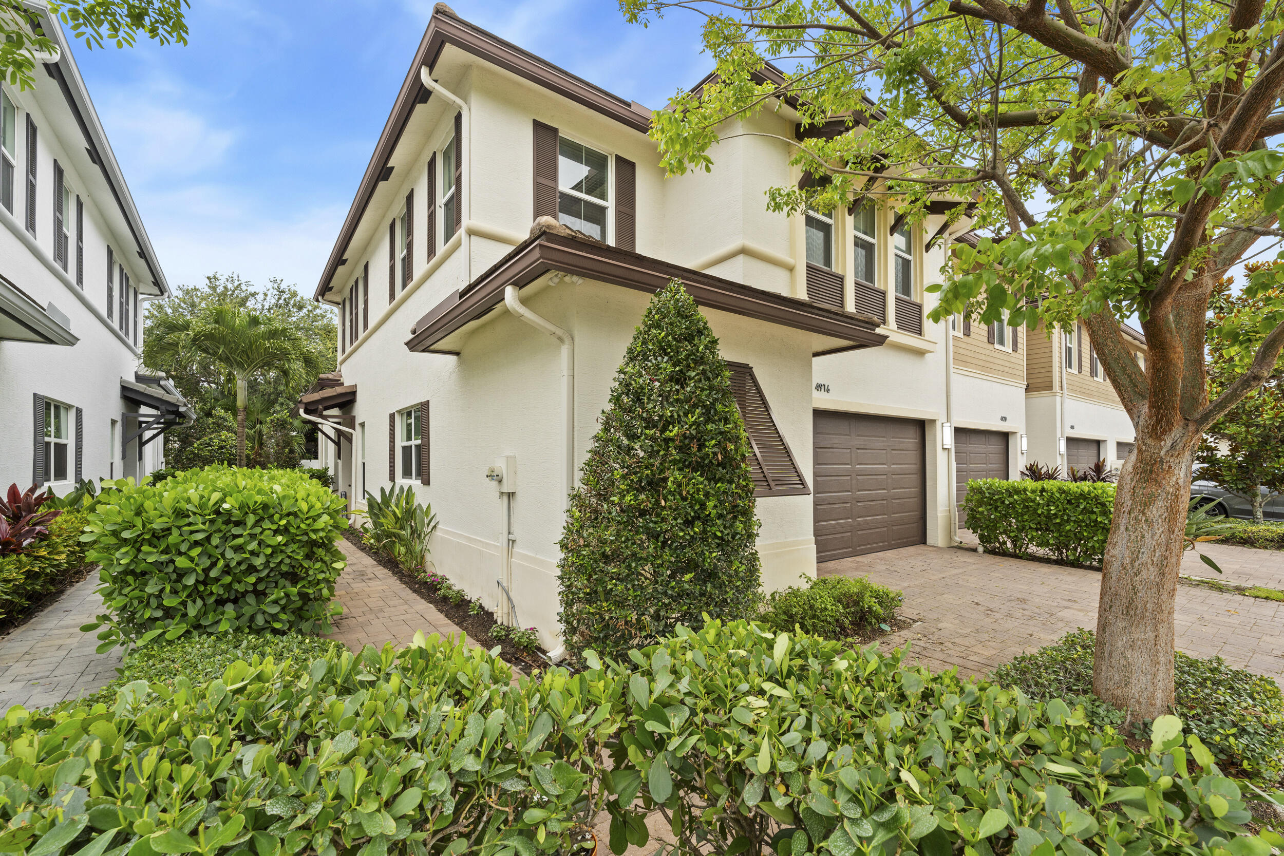 4916 Pointe Midtown Way