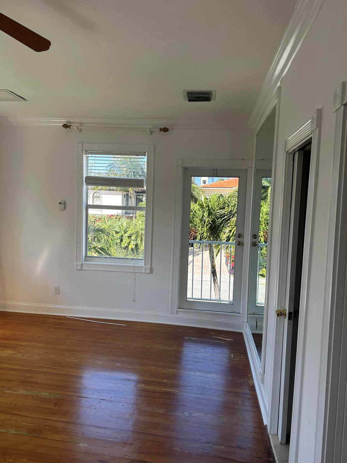 OCEAN PARK H W ROBBINS - Residential Lease