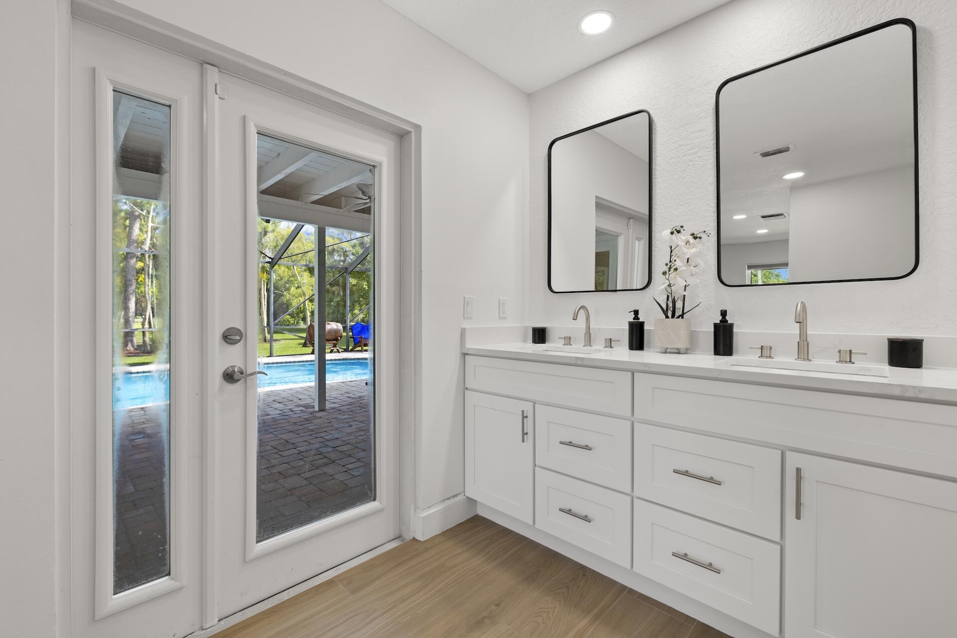 PINEWOOD EAST 2 OF WELLINGTON - Residential Lease