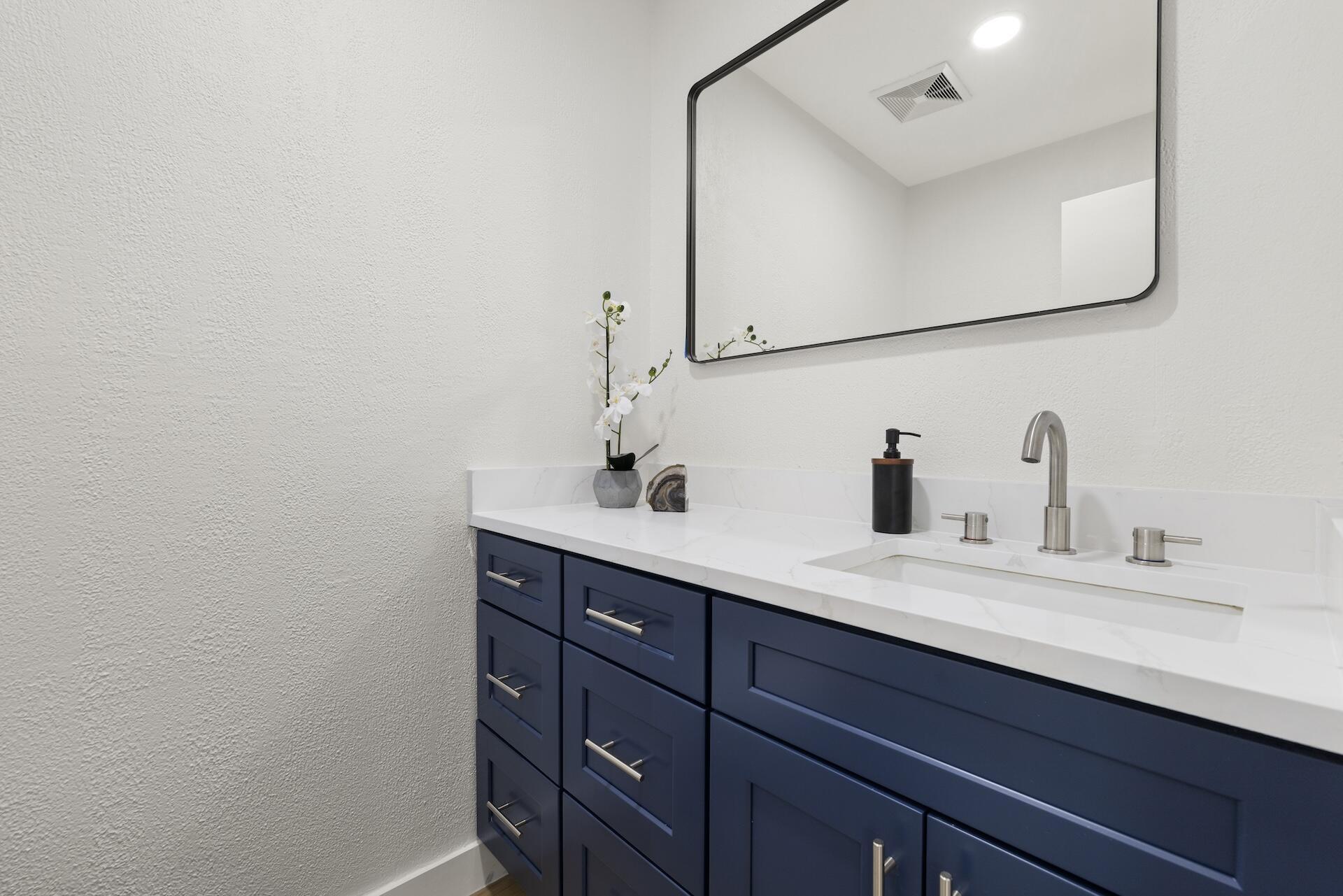 PINEWOOD EAST 2 OF WELLINGTON - Residential Lease