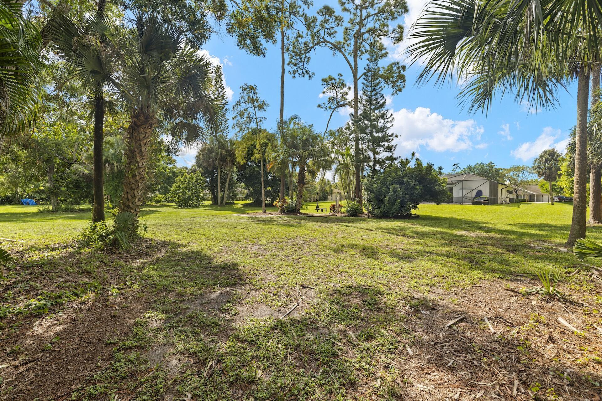 PINEWOOD EAST 2 OF WELLINGTON - Residential Lease