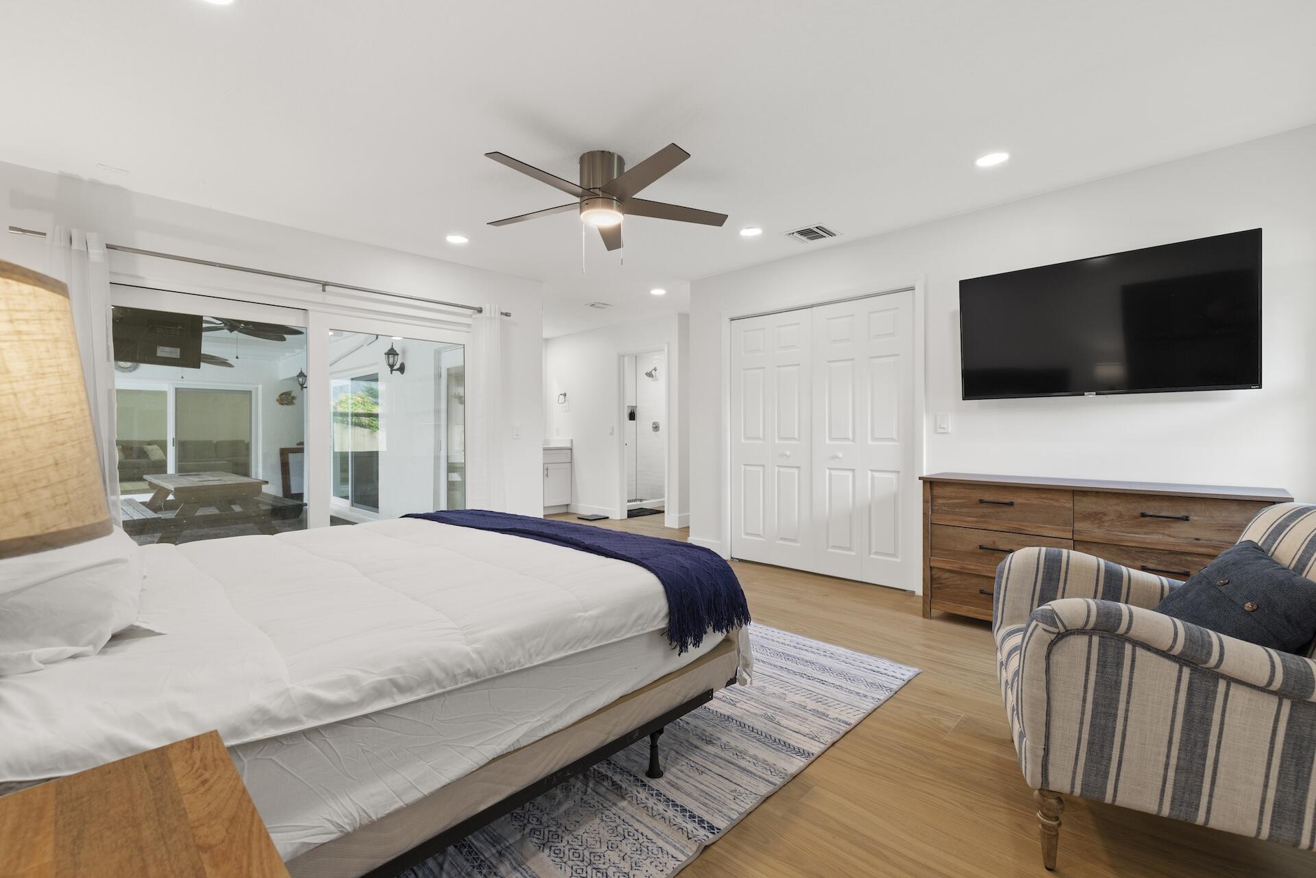 PINEWOOD EAST 2 OF WELLINGTON - Residential Lease