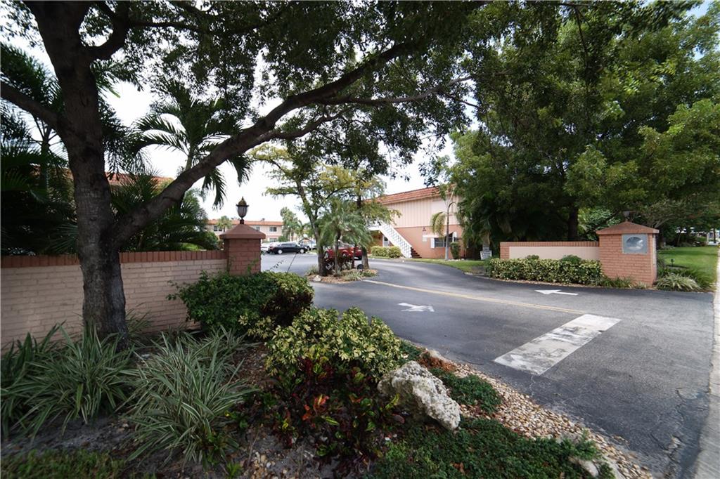 Oakland Grove Village - Residential