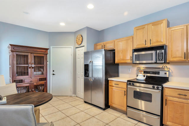 MIZNER POINTE OF BOCA VIA ANCHO - Residential Lease