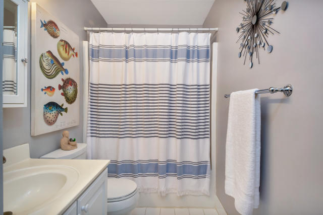 MIZNER POINTE OF BOCA VIA ANCHO - Residential Lease