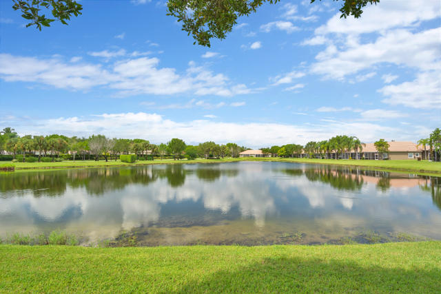 MIZNER POINTE OF BOCA VIA ANCHO - Residential Lease