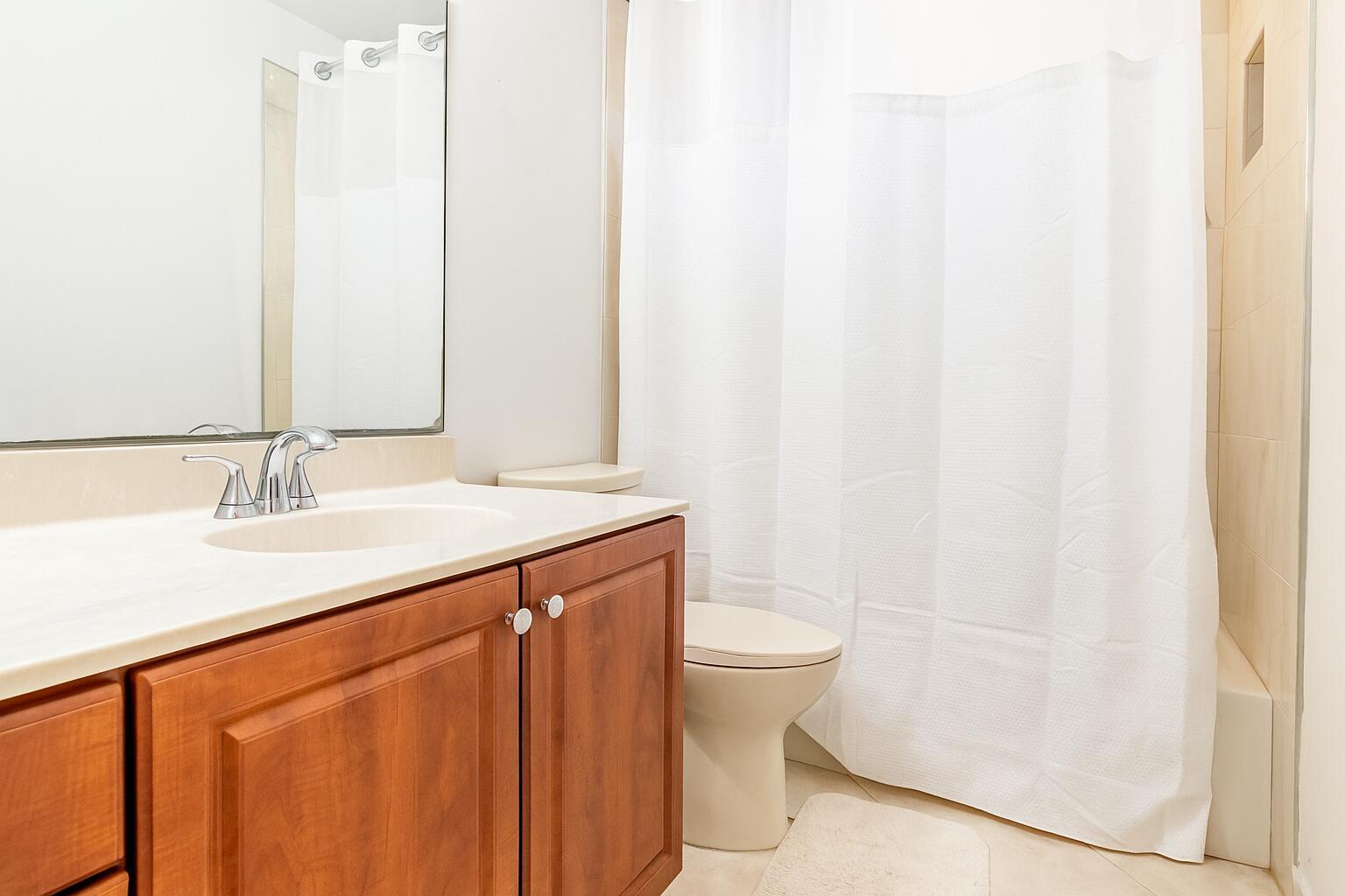 LIBERTY BAY - Residential Lease