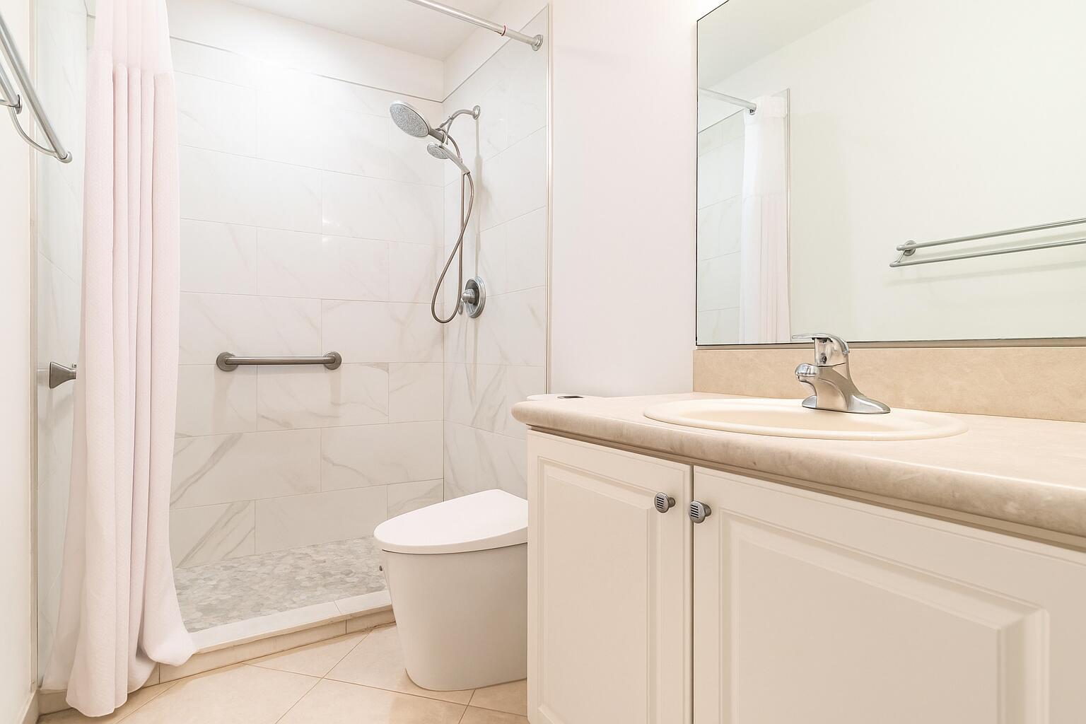 LIBERTY BAY - Residential Lease