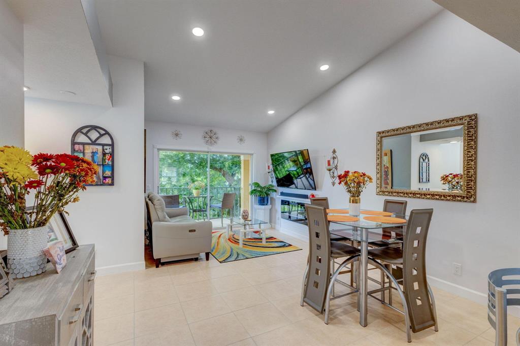 BAY REACH CONDO - Residential Lease