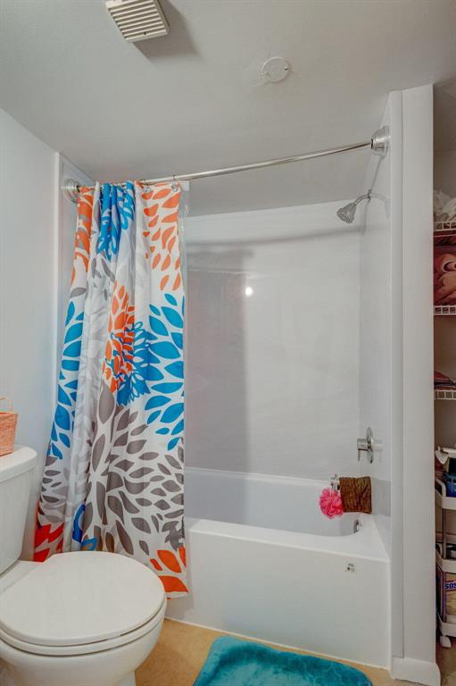 BAY REACH CONDO - Residential Lease