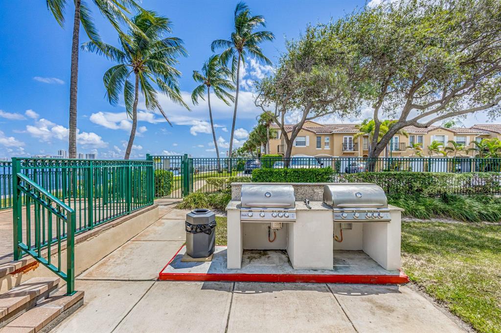 BAY REACH CONDO - Residential Lease