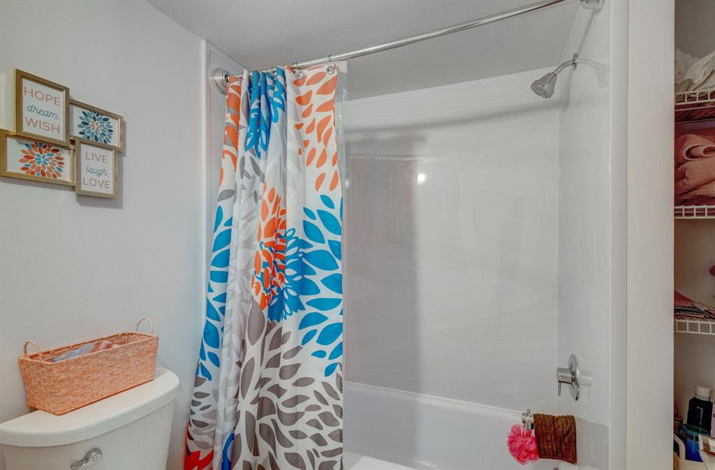 BAY REACH CONDO - Residential Lease