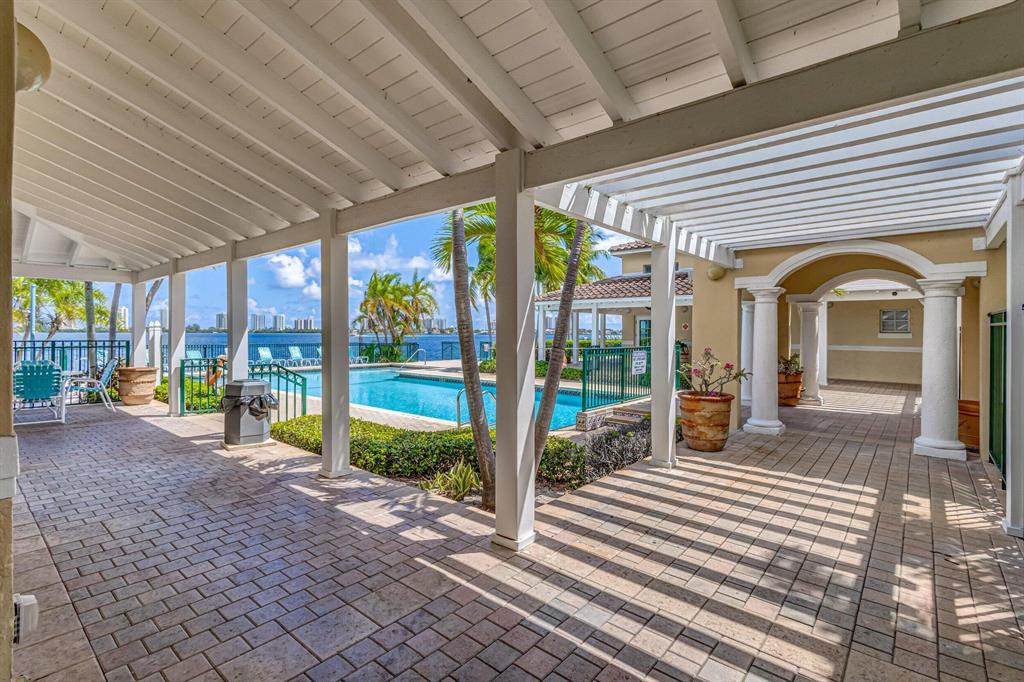 BAY REACH CONDO - Residential Lease