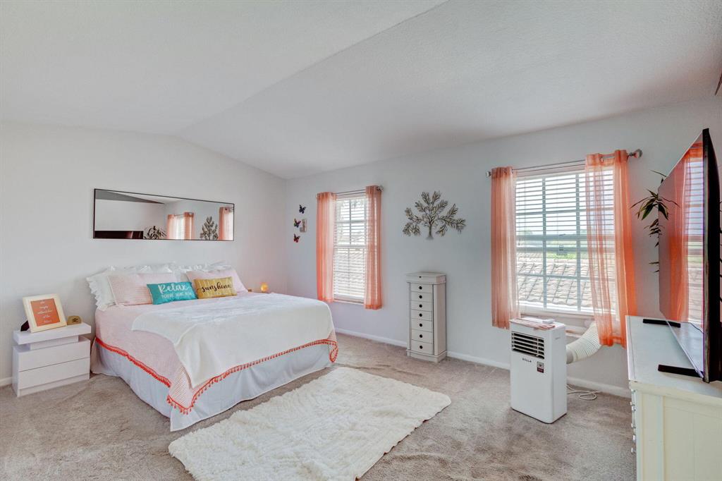 BAY REACH CONDO - Residential Lease