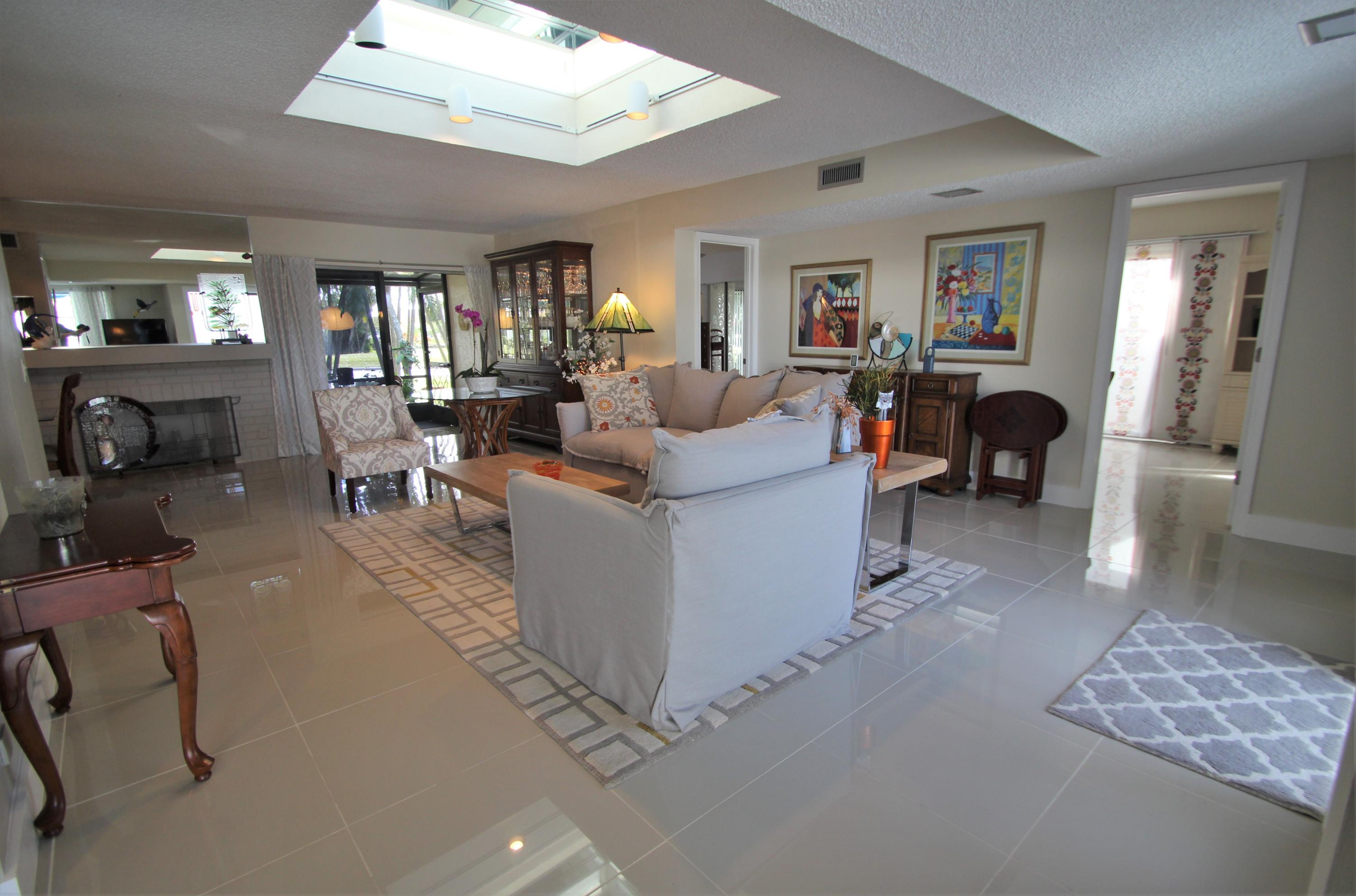 INDIAN SPRING - Residential