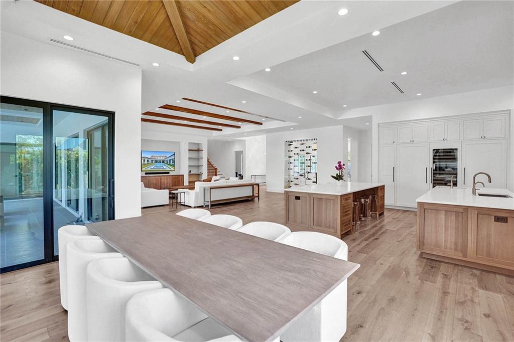 SEA RANCH LAKES - Residential